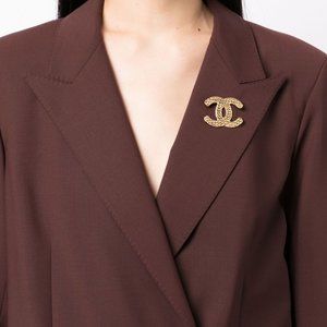 CHANEL BROOCH